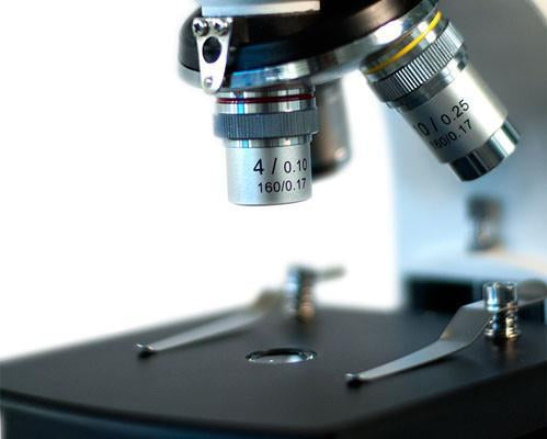 Microscopio monocular biológico. Modelo VE-M3. Marca: velab