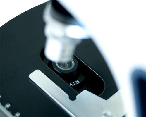 Microscopio monocular biológico. Modelo VE-M6. Marca: velab