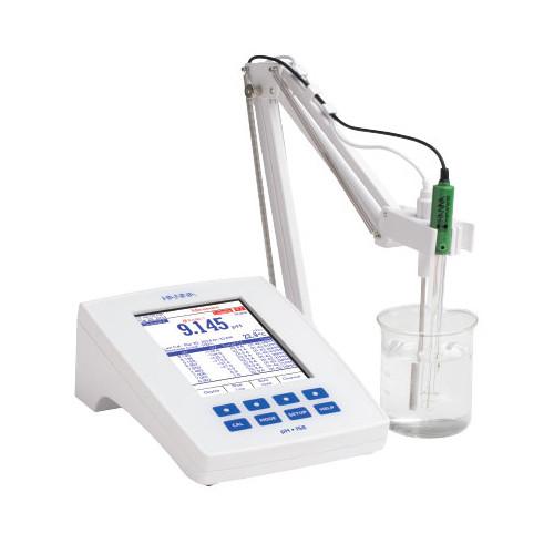 Medidor de pH/ORP/temperatura. Modelo HI5221-01. Marca: hanna