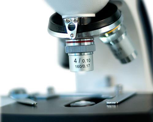 Microscopio monocular biológico. Modelo VE-M4. Marca: velab